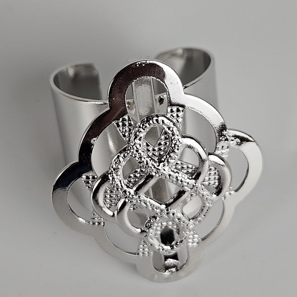 BES2586 Silver