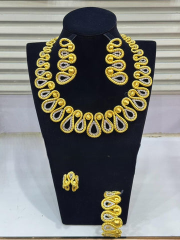 CZS2705 Gold