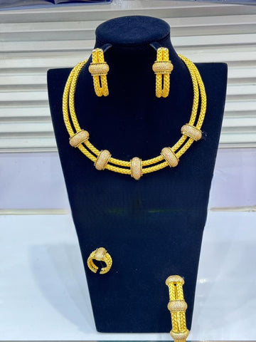 CZS2704 Gold