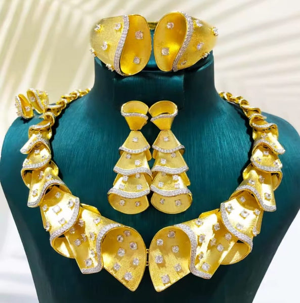 CZS2762 Gold